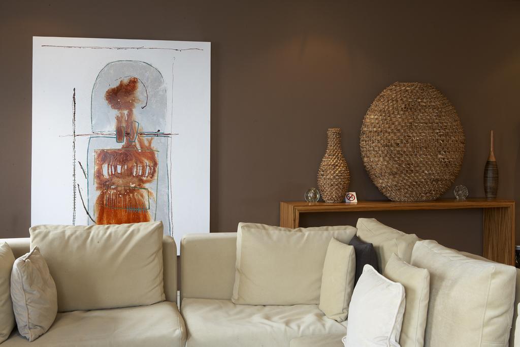 Marine Square Luxury Suites Hermanus Exterior foto