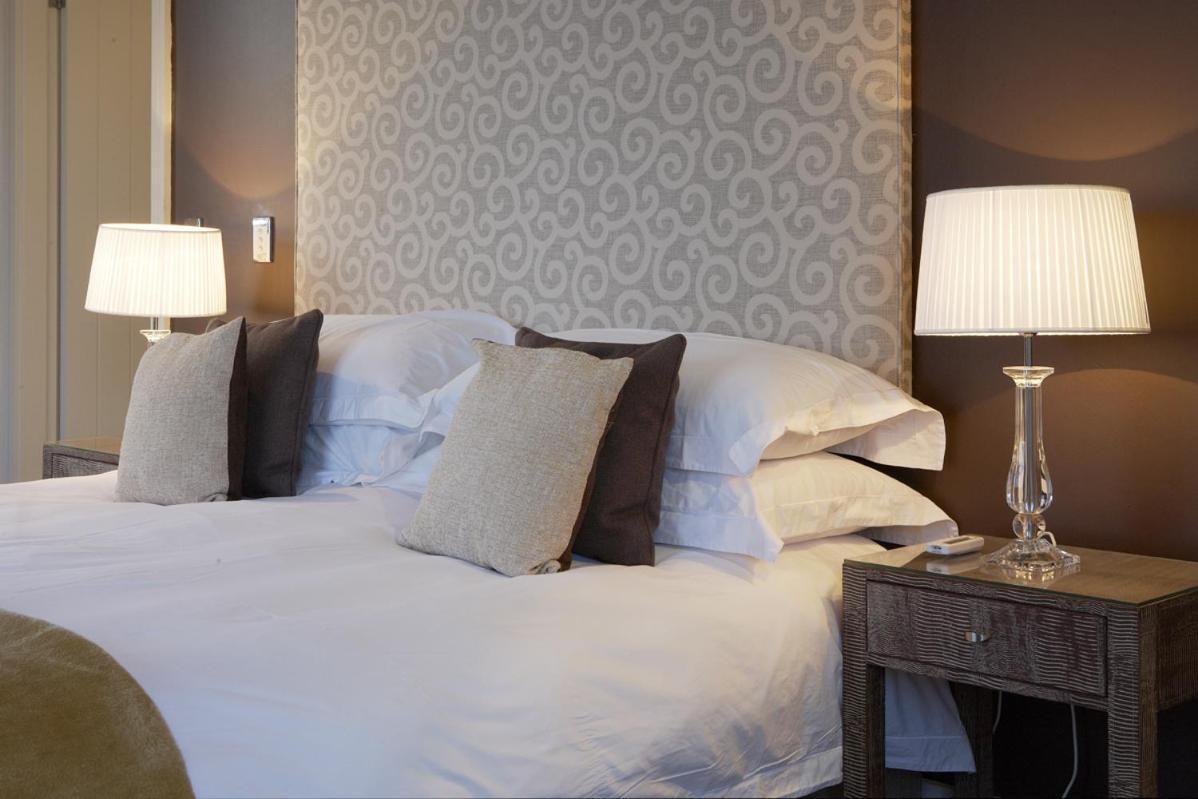 Marine Square Luxury Suites Hermanus Exterior foto