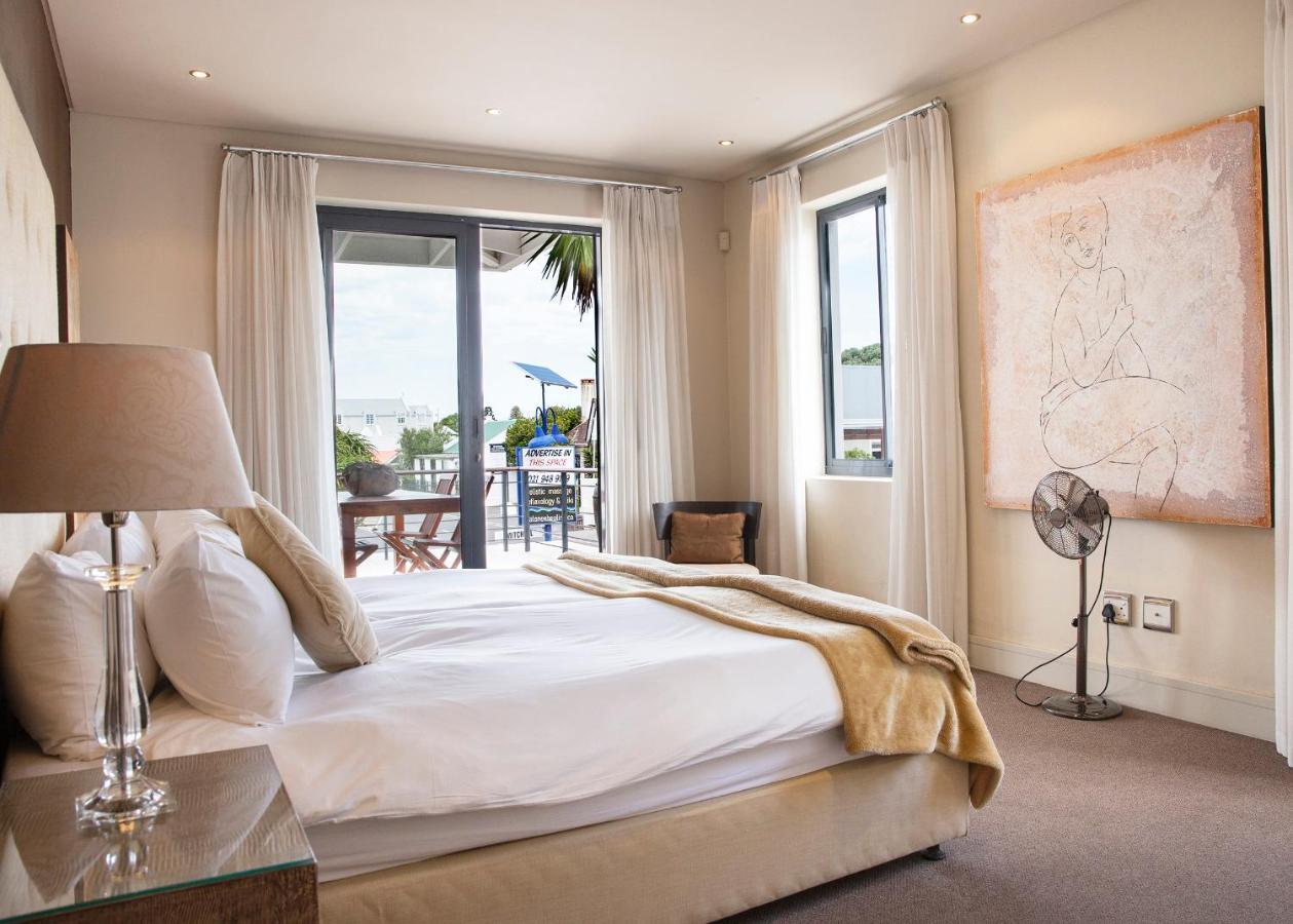 Marine Square Luxury Suites Hermanus Exterior foto